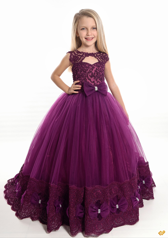 Fiyonklu İncili Beden Güpürlü Gelinlik