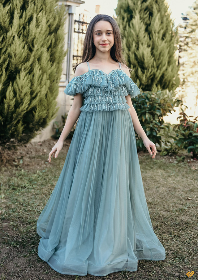 Eteği Asimetrik Kesim Taçlı Çiçekli Bebe Abiye